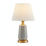 Stolná Lampa z Keramiky a Záhybového Textilu