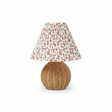 Stolová Lampa z Textúrovaného Rattanu a Tkaniny v Štýle Farmy