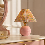 Stolná Lampa z Keramiky a Textilu s Retro Kvetinovým Motívom